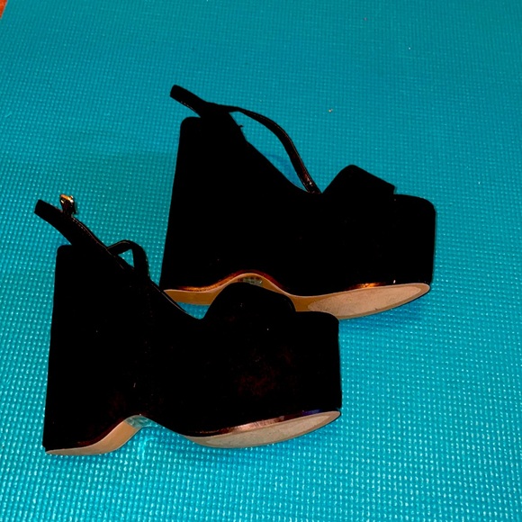 Wedges brand new never worn suede - Picture 1 of 4